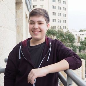 Meet your Posher, Isaac